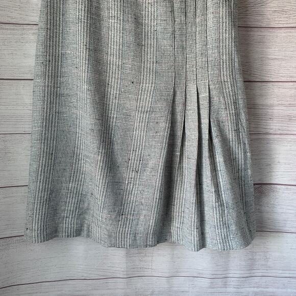 Vintage Gilmor Gray Plaid Skirt Pleated Detail Knee Length Size 11/12 - Picture 3 of 16